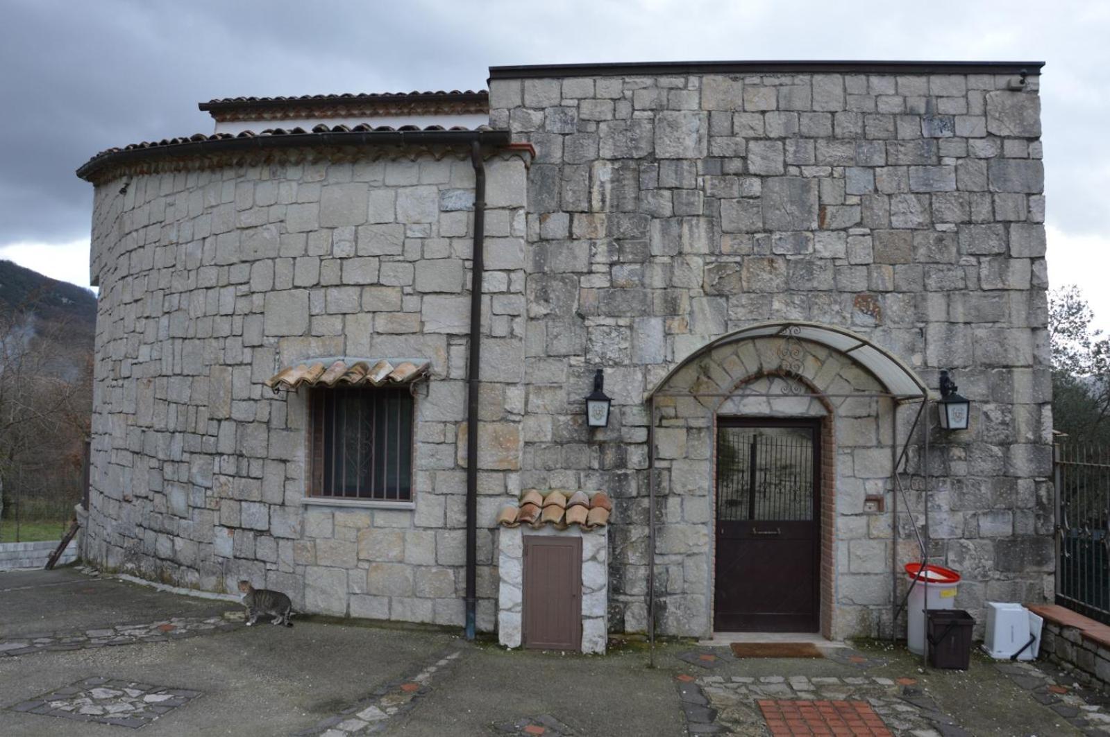Casale Di Pesche Bed and Breakfast Εξωτερικό φωτογραφία